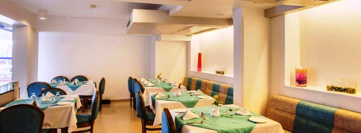 2413/Hotel Amer Palace - Bhopal 010.jpg